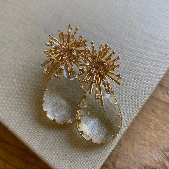 🎉HP🎉 Champagne Starburst Drops (Anthropologie Brand) - Picture 3 of 14